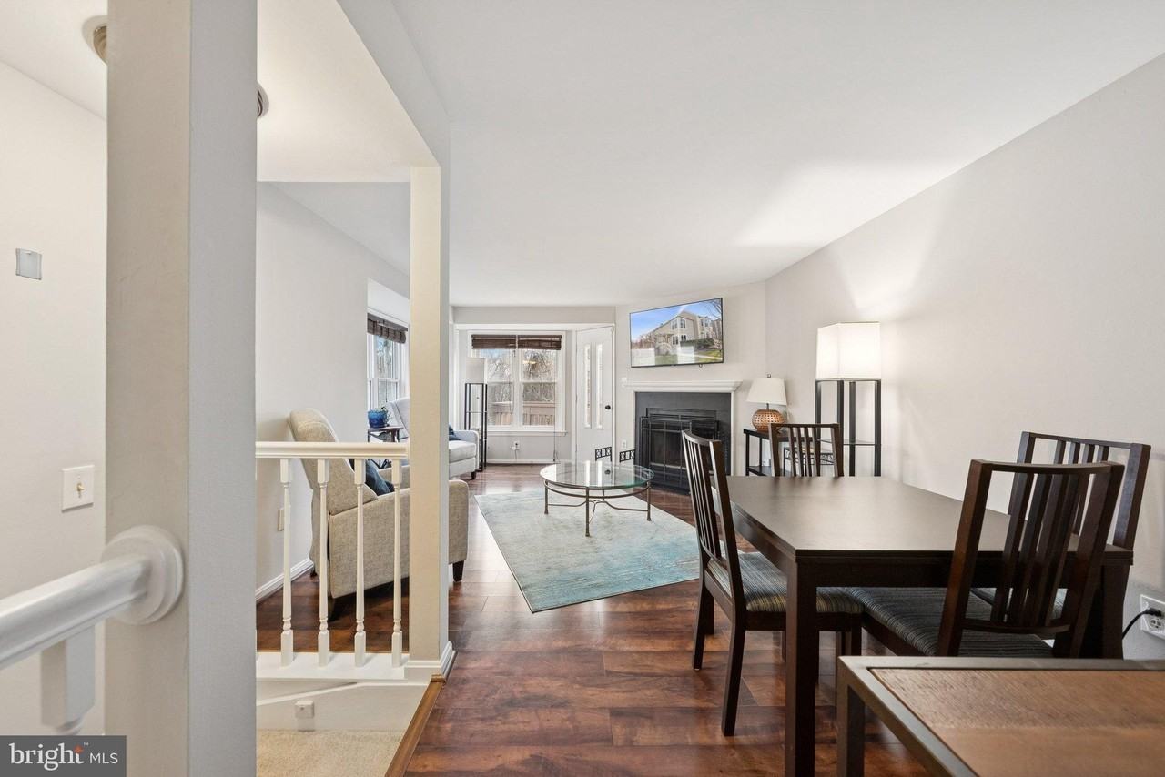 7307 Castleberg Ct - Photo 7 of 43