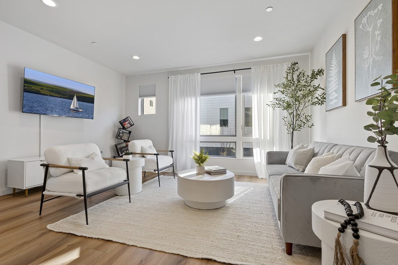 3rd Ave Ne - Photo 2 of 33