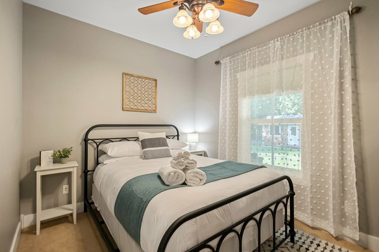 Theo Ln - Photo 6 of 46