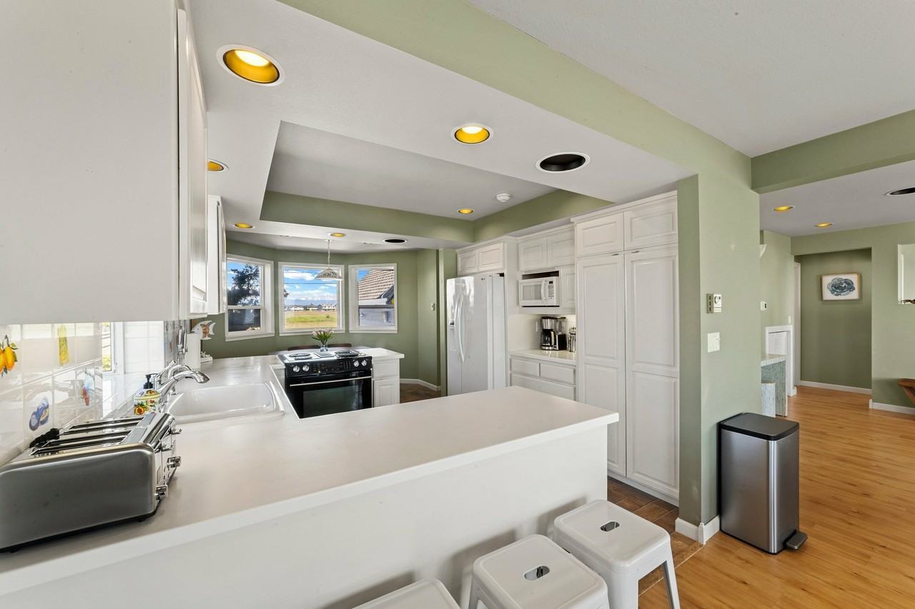 Sucia Dr - Photo 5 of 45