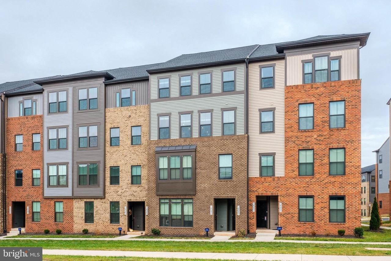 14049 Sunrise Valley Dr #7P