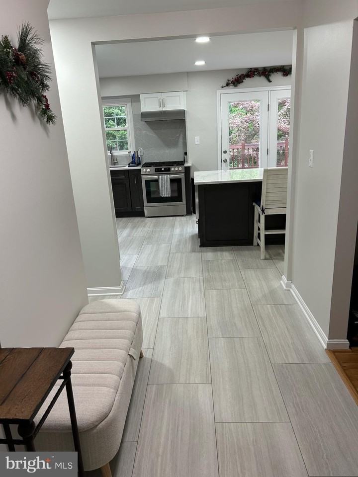 9214 Talisman Drive - Photo 6 of 12