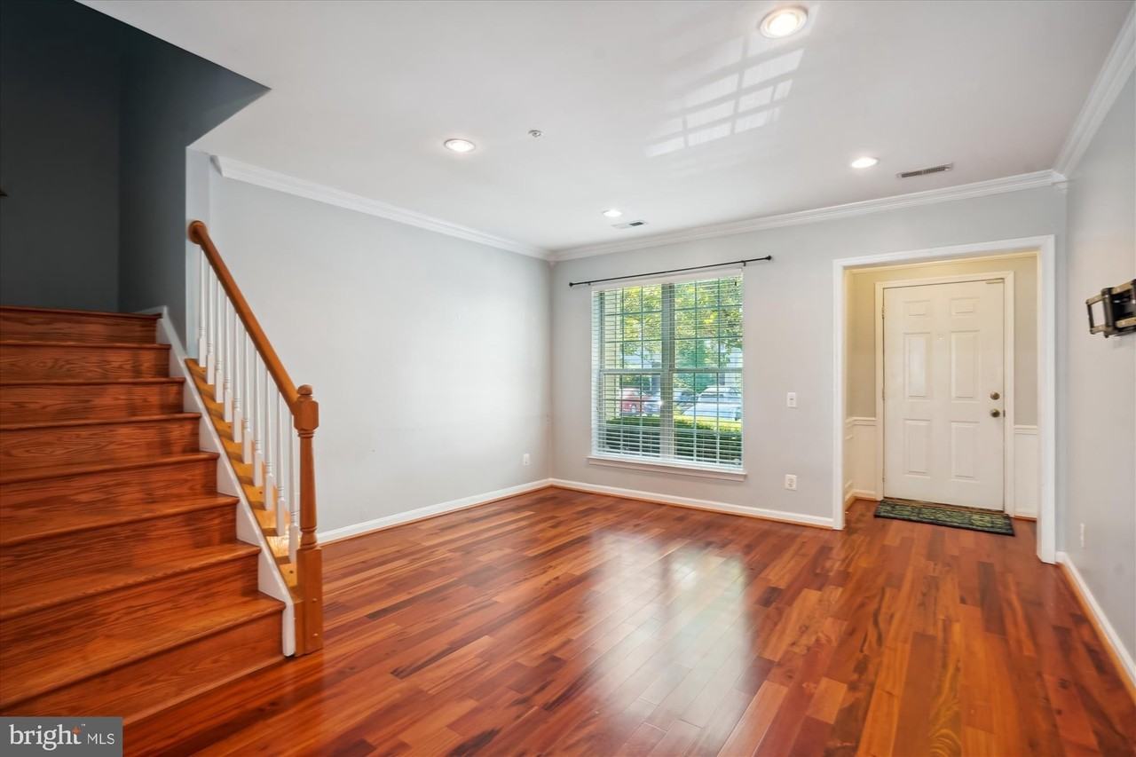 45478 Whistling Terrace - Photo 4 of 27