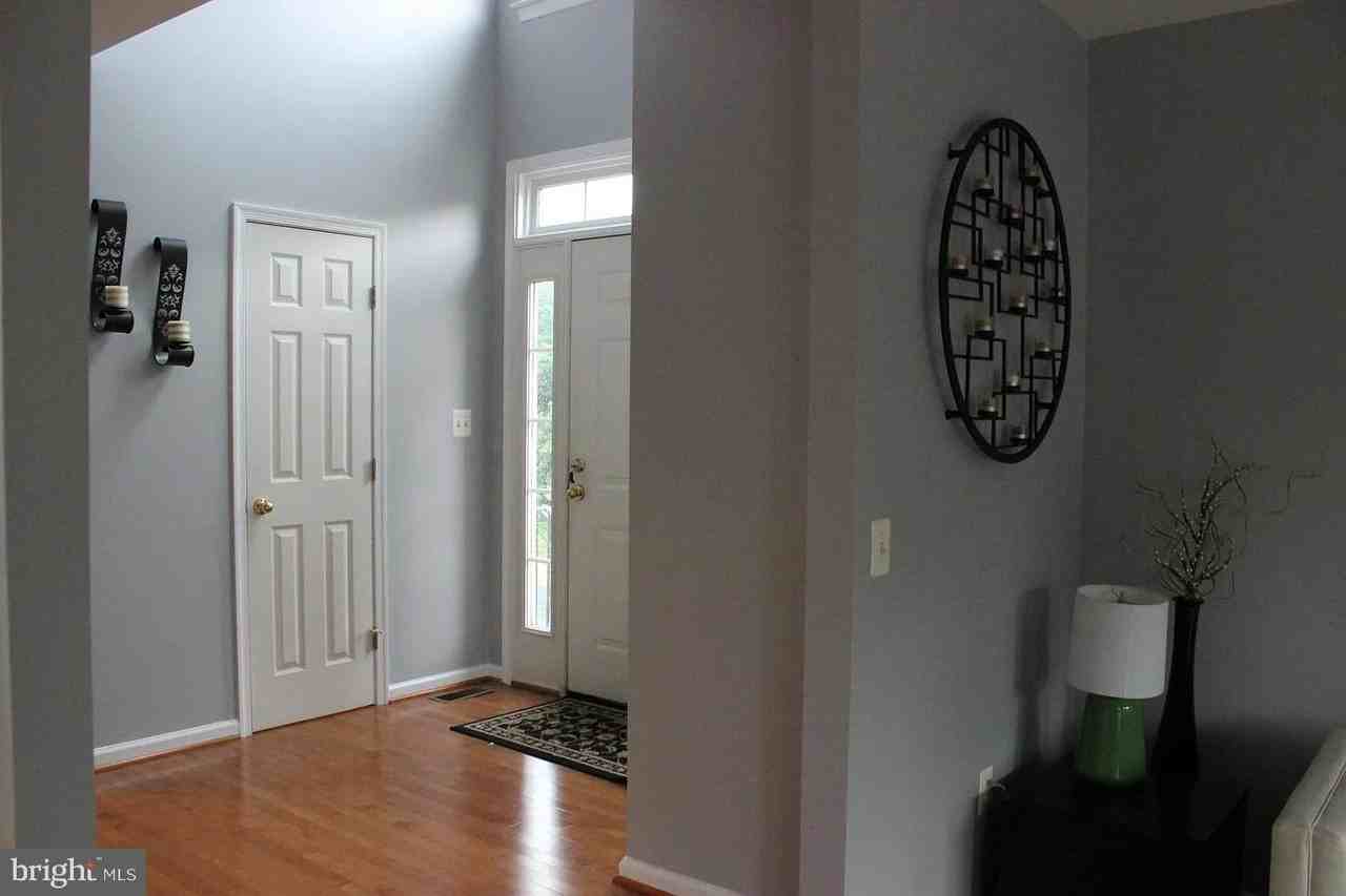 21079 Rotunda Terrace - Photo 7 of 40