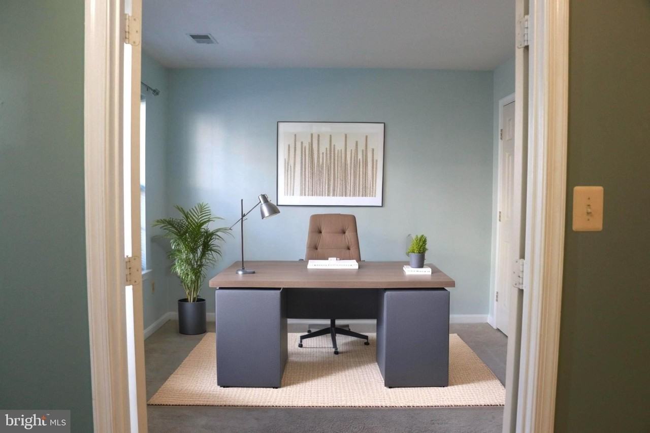 22909 Benson Ter - Photo 3 of 23