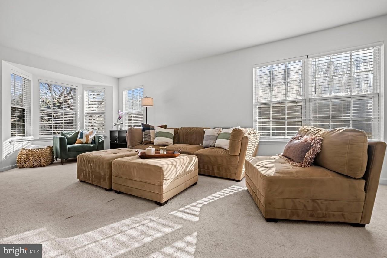 115 Frazer Drive - Photo 6 of 46