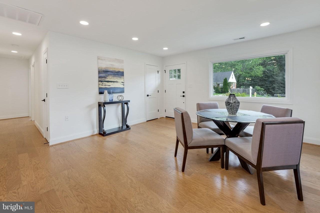 14332 Belleville Avenue - Photo 6 of 25