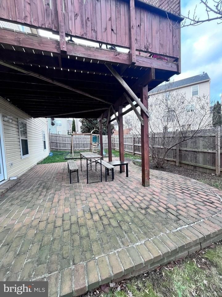 2847 Linden Knott Court - Photo 4 of 18