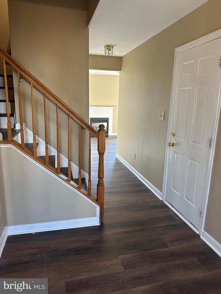 7114 Wytheville Circle - Photo 2 of 14