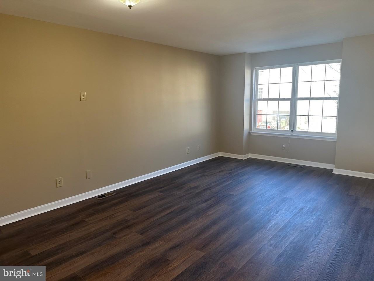 7114 Wytheville Circle - Photo 5 of 14