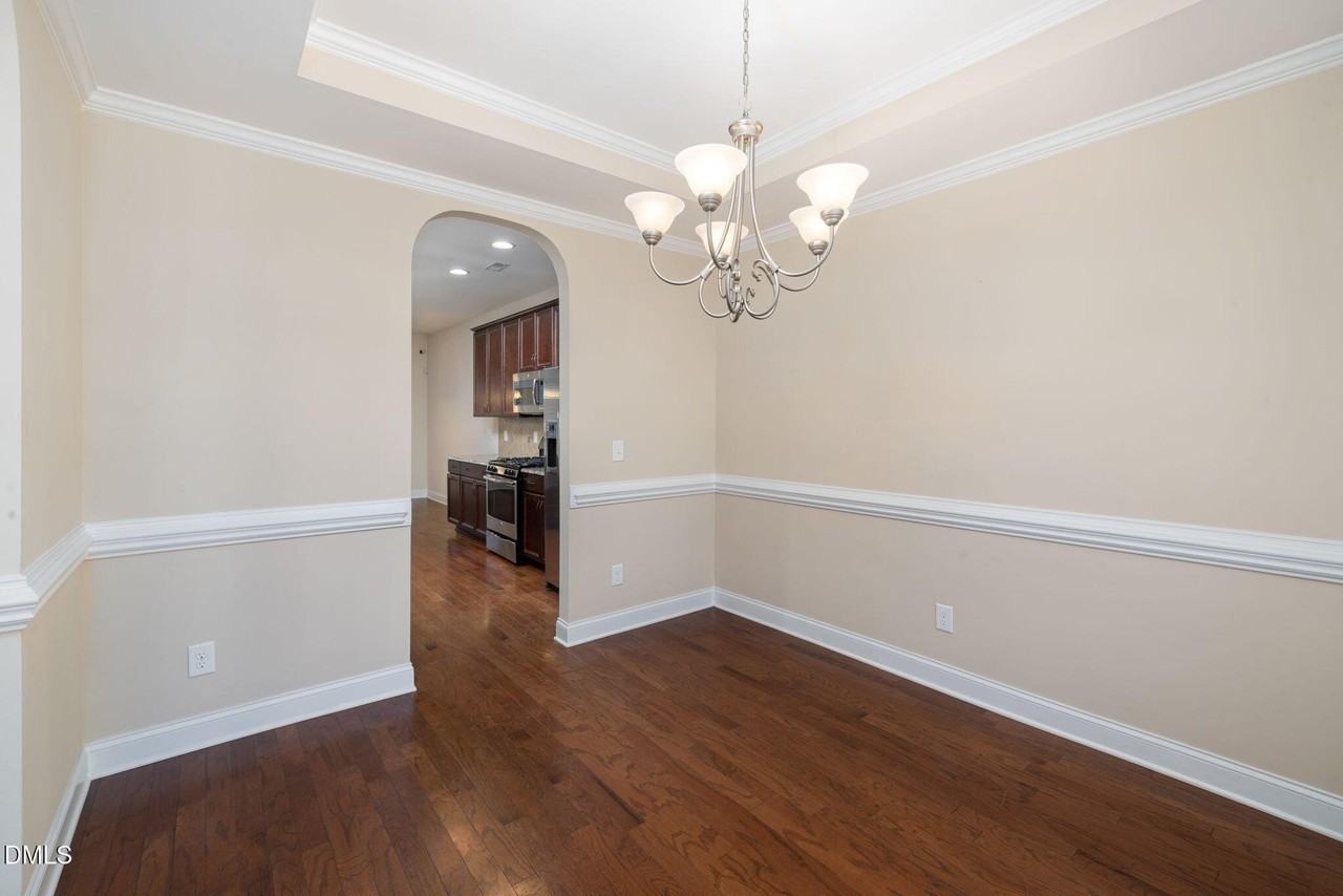 108 Lady's Mantle Lane - Photo 4 of 36