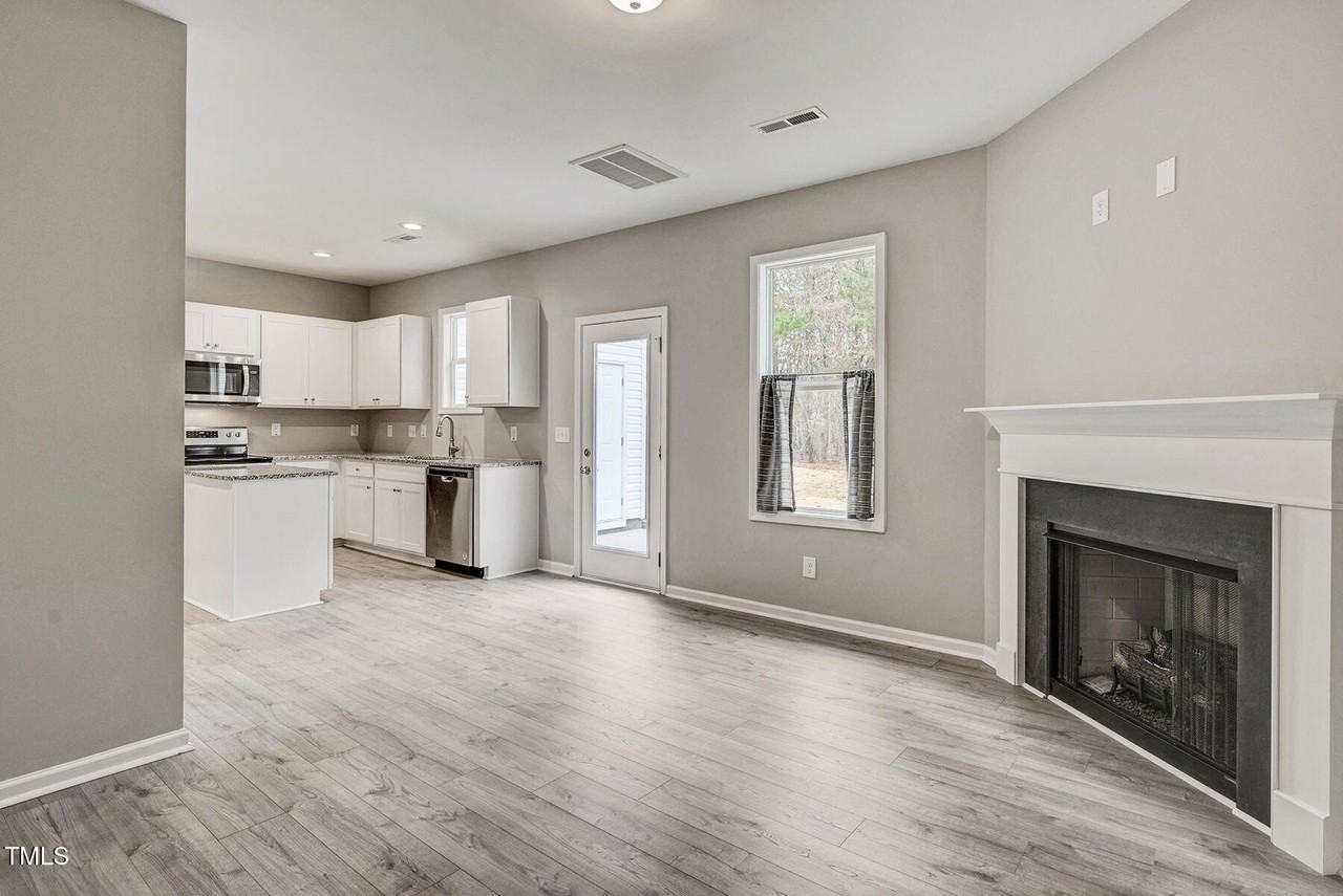 67 Stewarts Knob Drive - Photo 5 of 26