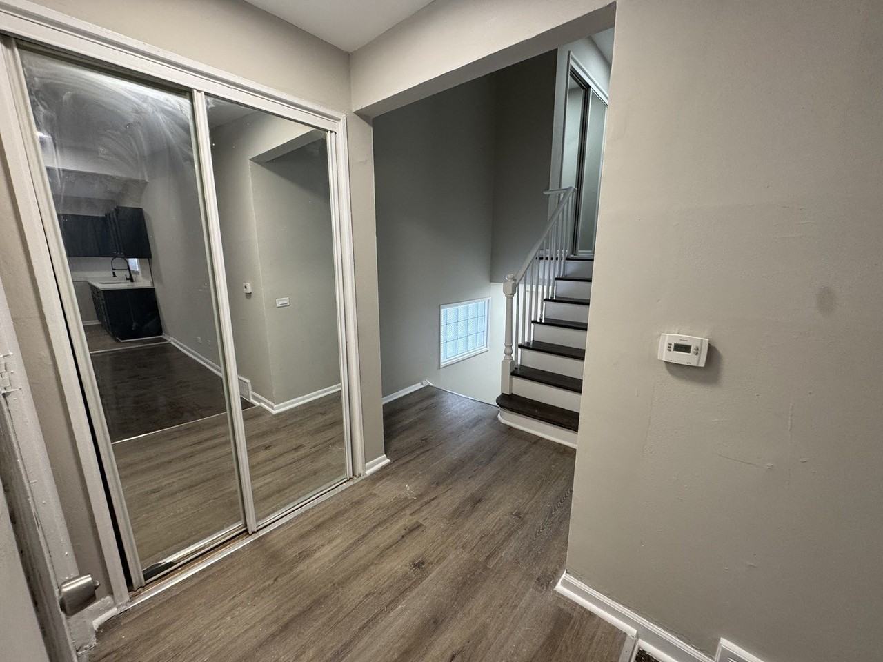 15408 Dobson Avenue - Photo 2 of 4