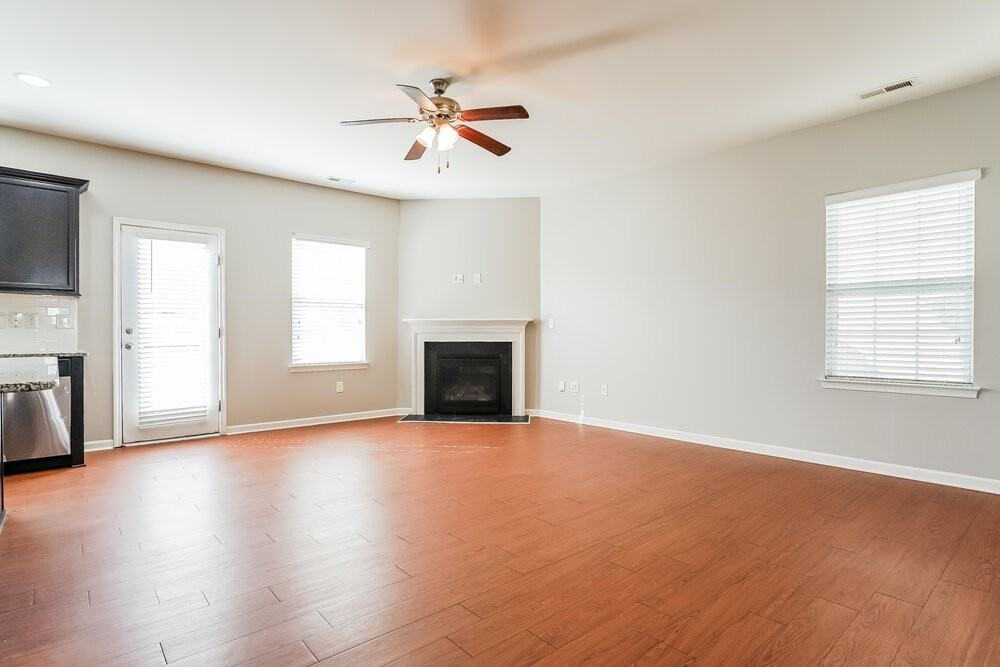97 Gaillardia Way - Photo 4 of 17