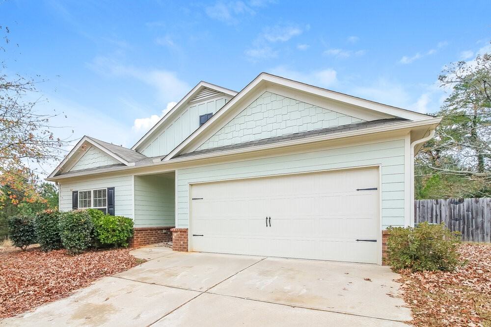 3482 Sandstone Trl Se - Photo 3 of 16