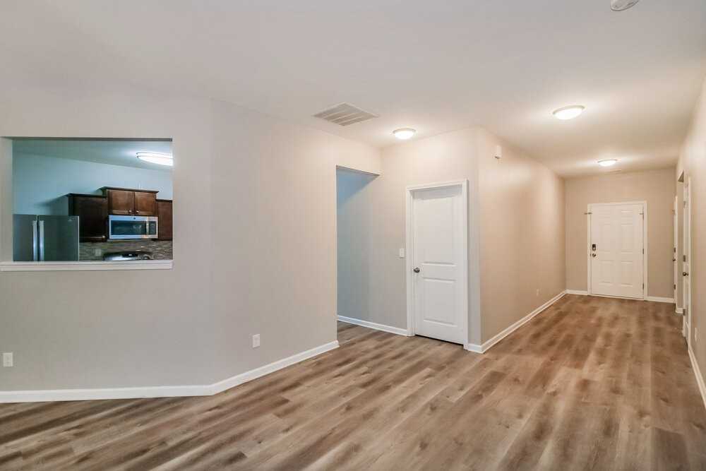 3482 Sandstone Trl Se - Photo 6 of 16