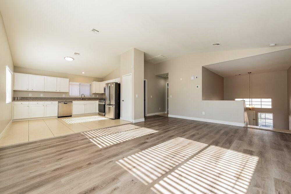 4511 Grotto Ct - Photo 5 of 17