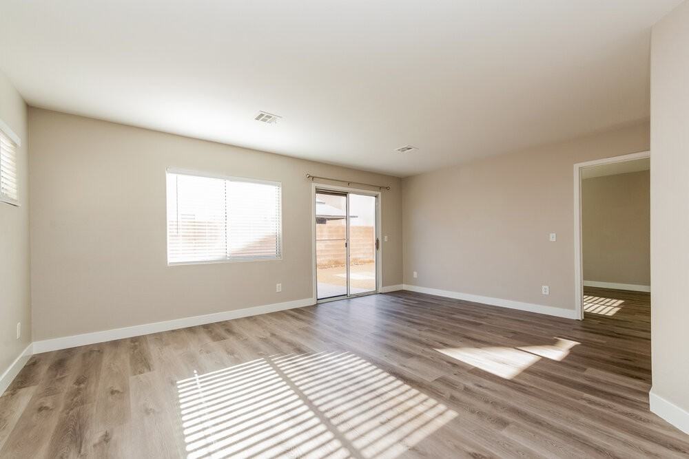 4511 Grotto Ct - Photo 7 of 17