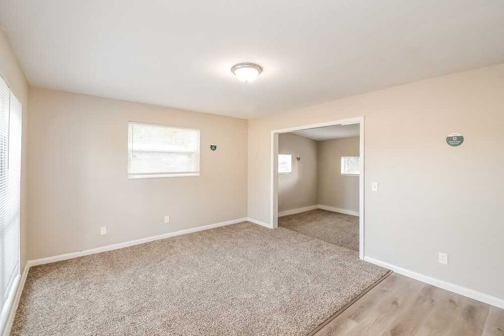 5135 Archery Avenue - Photo 6 of 16