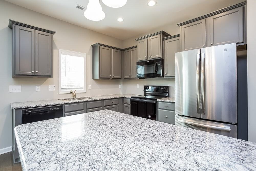 395 Crawford Parkway - Photo 6 of 15