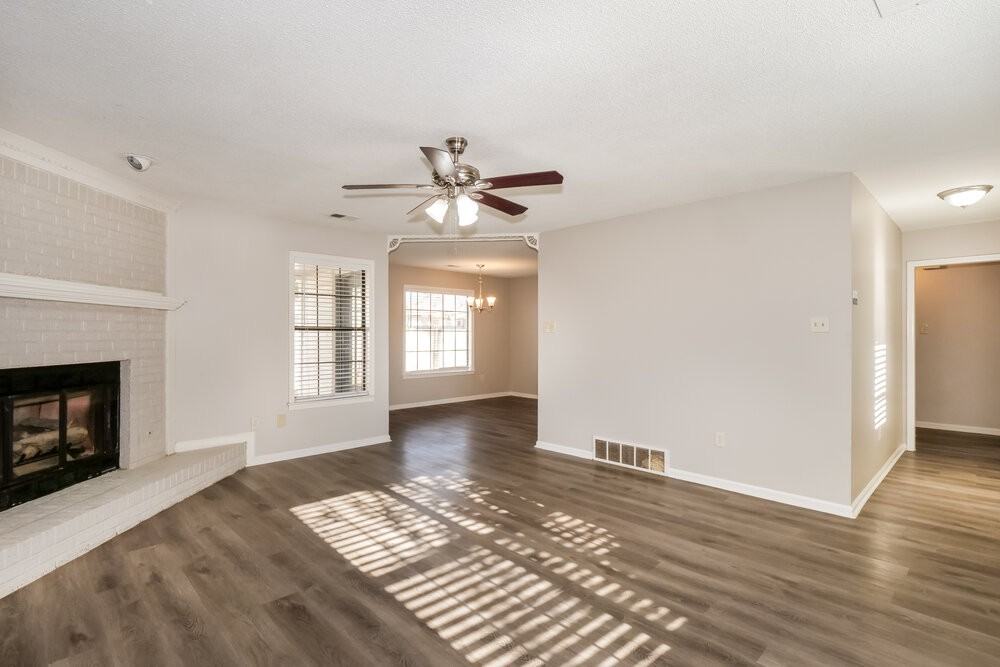 2106 Charles Bryan Rd - Photo 5 of 16