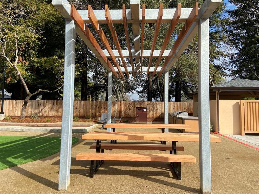 Hopper Lane Apartments - Photo 6 of 6