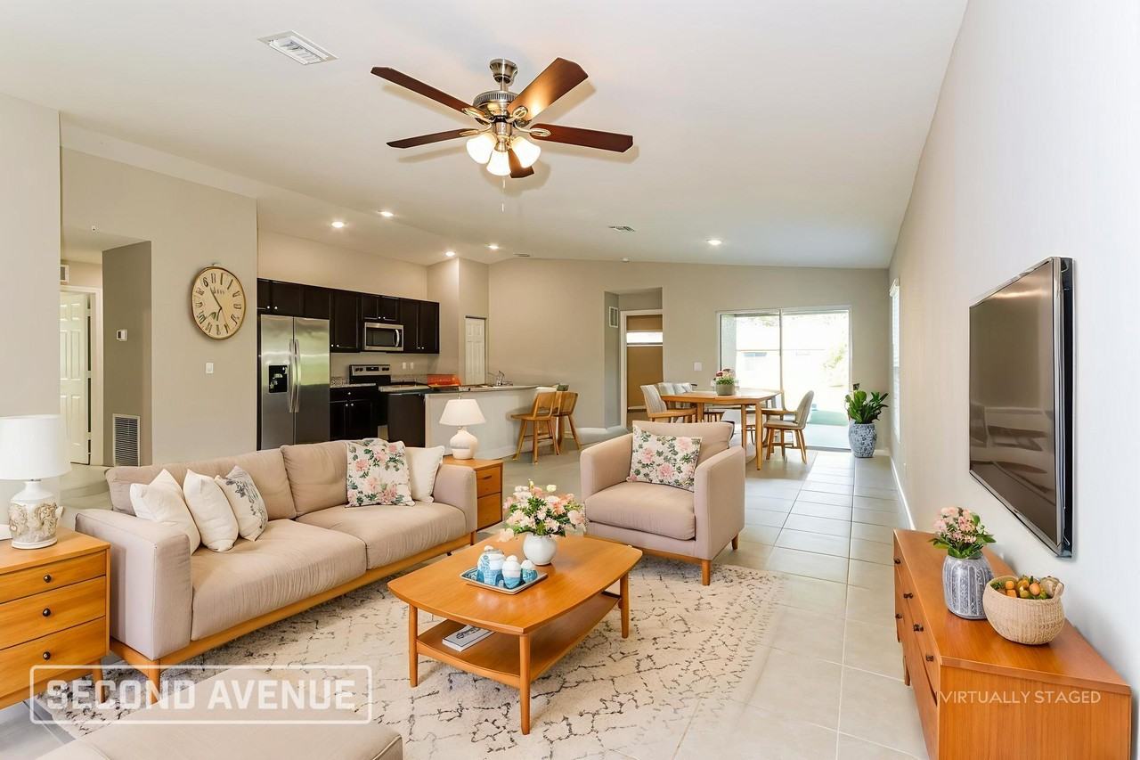 1689 Waltz St Se - Photo 2 of 27