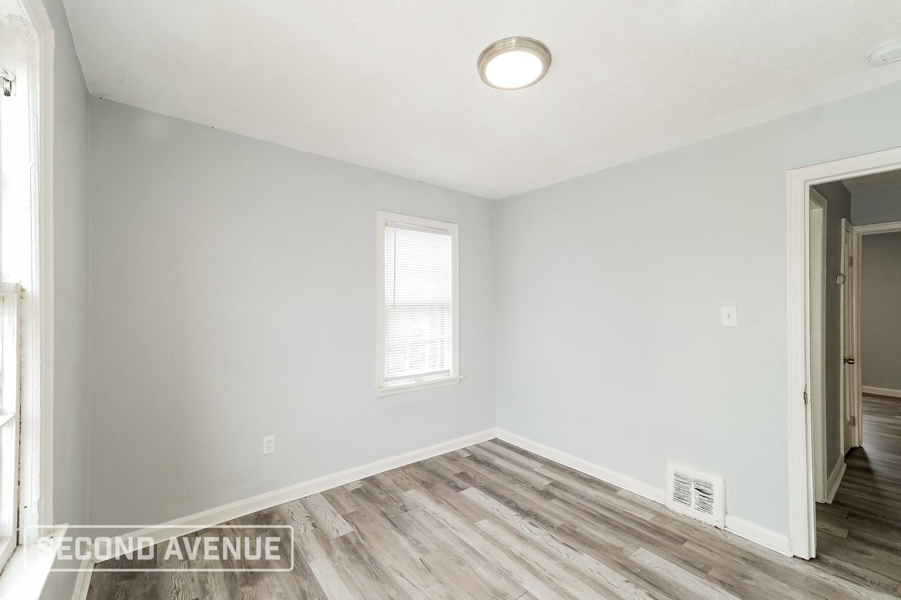 4655 Benton Blvd - Photo 6 of 30