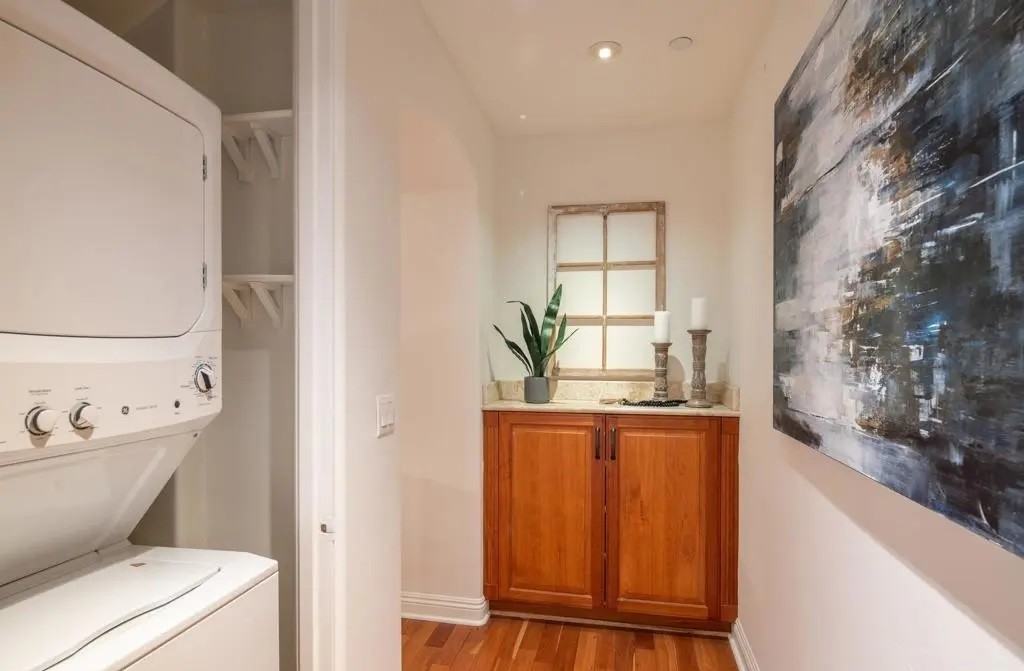 464 Prospect Street - Photo 6 of 13