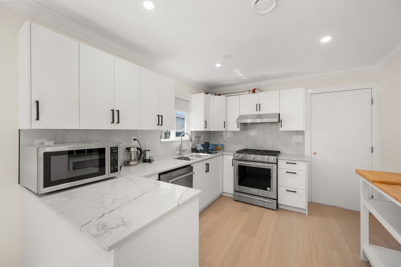 7175 Elwell Street - Photo 4 of 23