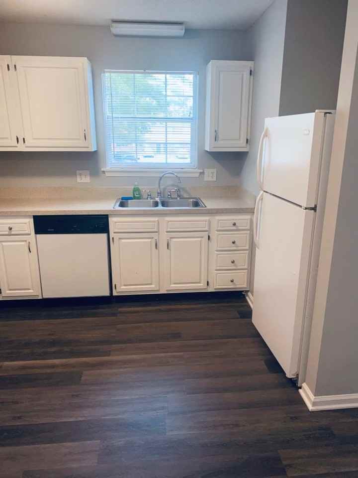 1101 Brookway West Dr - Photo 5 of 33