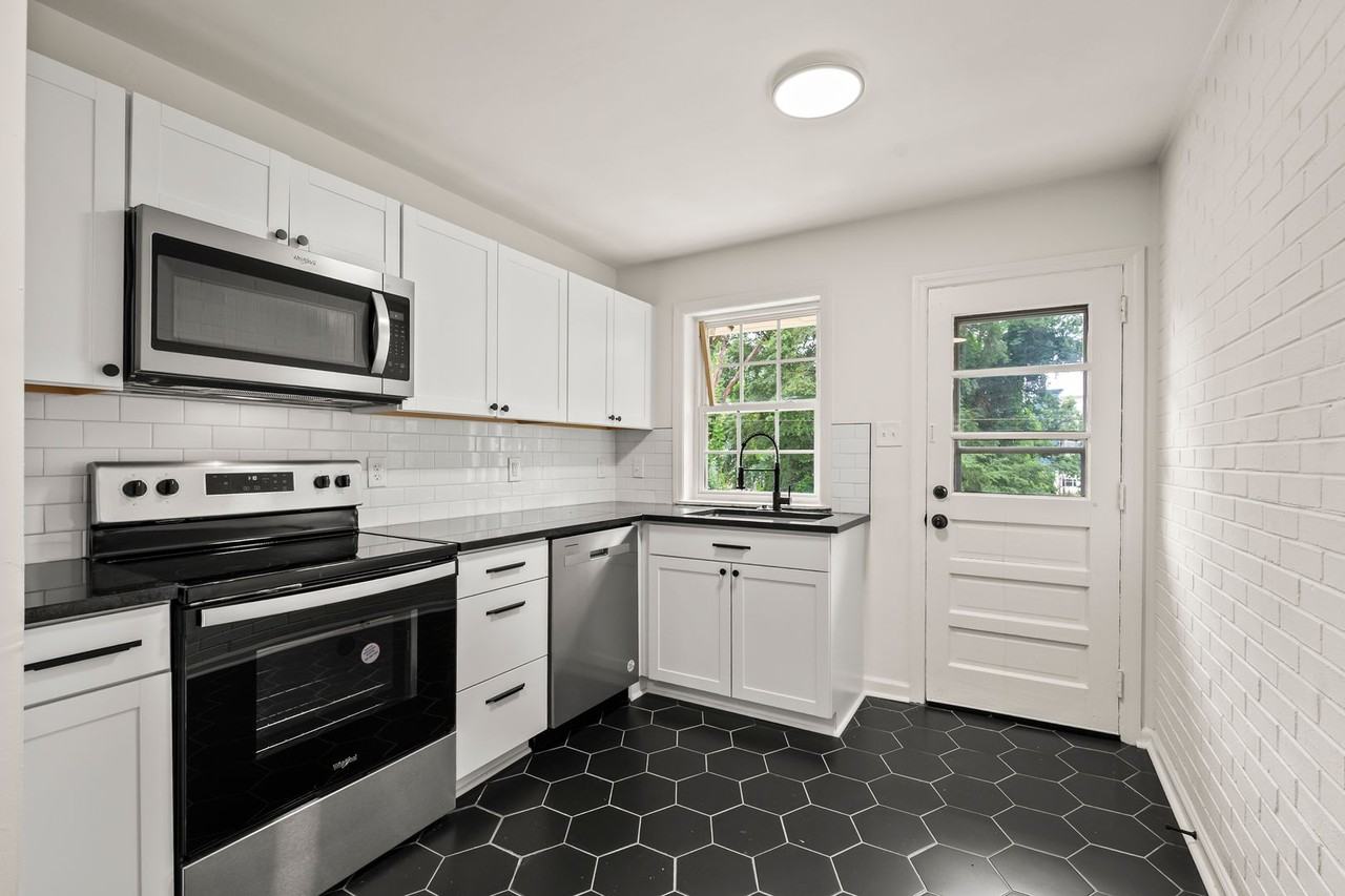 Highland Commons - Photo 4 of 30