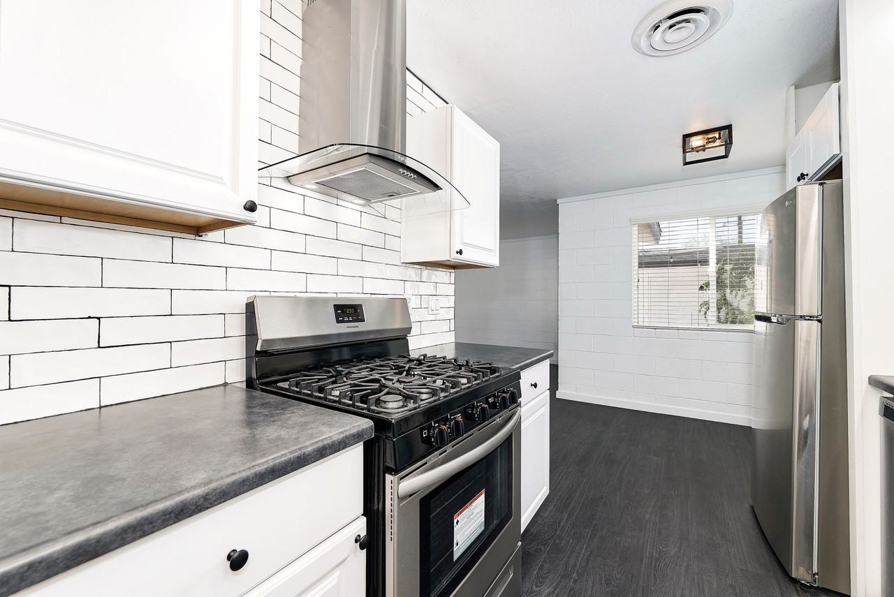 Boho On 40th Street Apartments - Photo 5 of 37