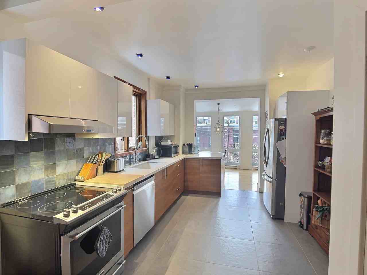 5297 Avenue Henri-Julien - Photo 3 of 13