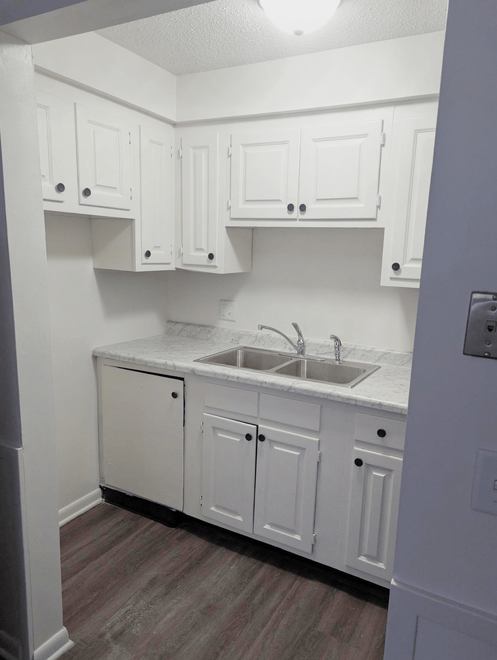 Northbrook Apartments - Photo 2 of 10