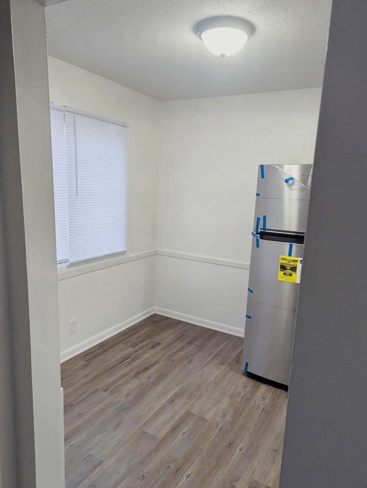 Northbrook Apartments - Photo 5 of 10