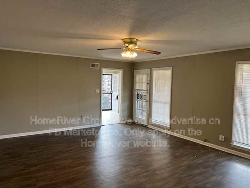 4983 Hornsby Dr - Photo 5 of 22