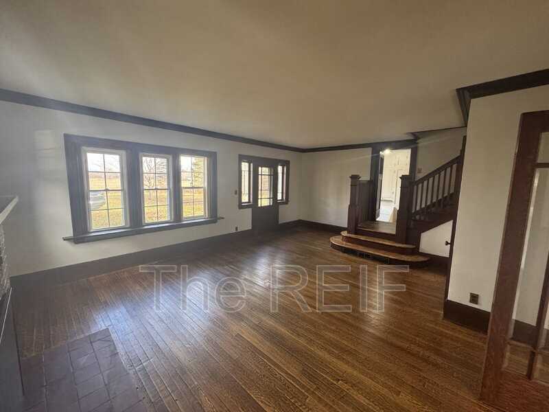 6916 Billwood Highway - Photo 3 of 16