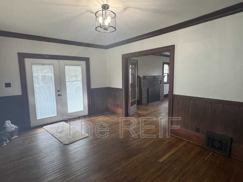 6916 Billwood Highway - Photo 4 of 16