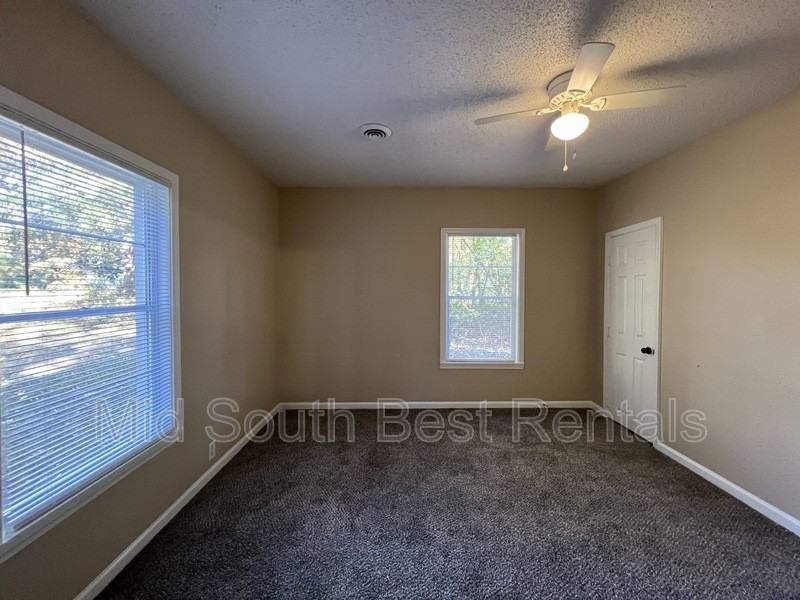 1843 Pinedale Avenue - Photo 7 of 14