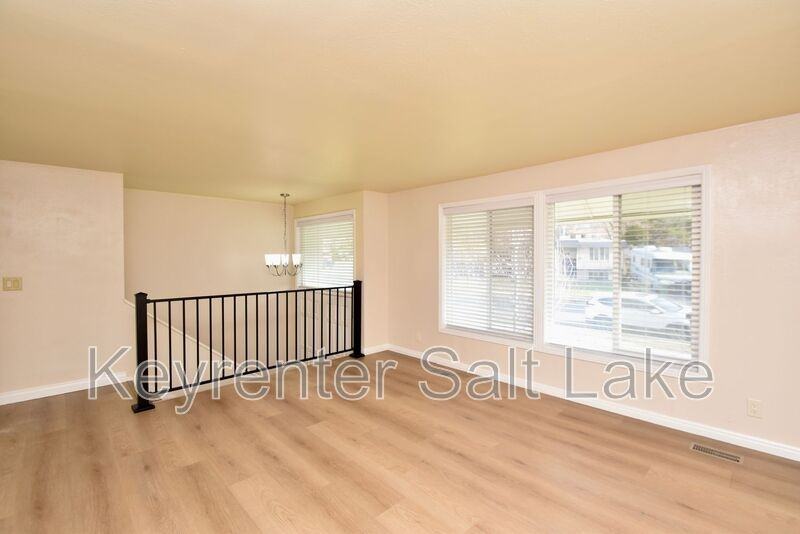 9408 South Turnpike Lane - Photo 3 of 32