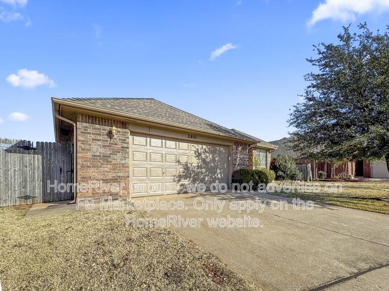 2801 Nw 170th St - Photo 3 of 25