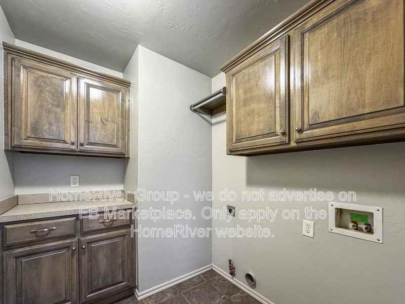 2801 Nw 170th St - Photo 7 of 25