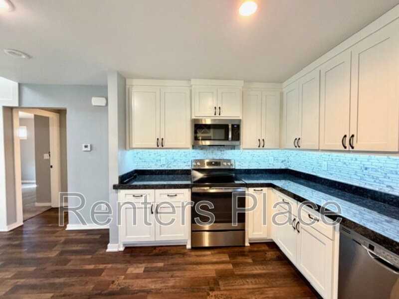 415 S Victor Ave #3 - Photo 6 of 15