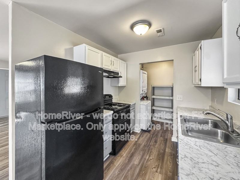 1024 Porter St - Photo 7 of 23