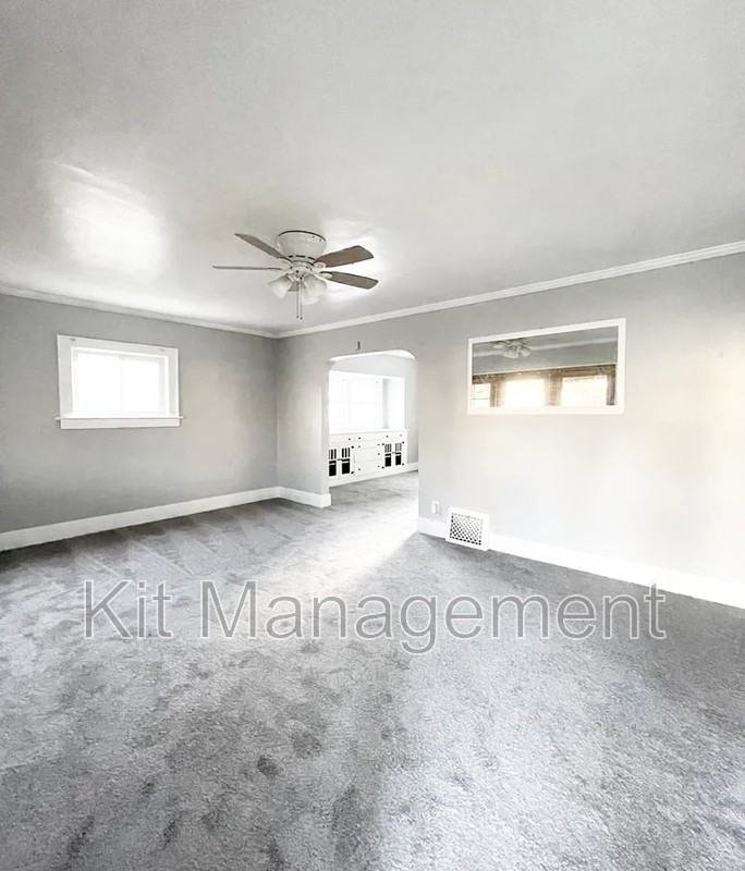 924 National Avenue - Photo 2 of 7