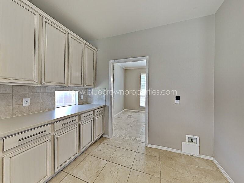 2440 Kingsley Dr - Photo 6 of 21