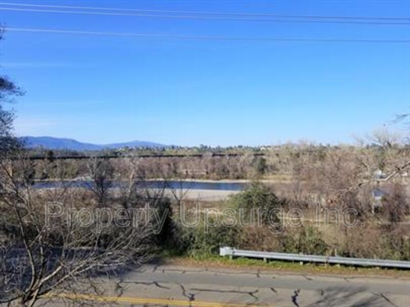 1553 Riverside Dr - Photo 3 of 8