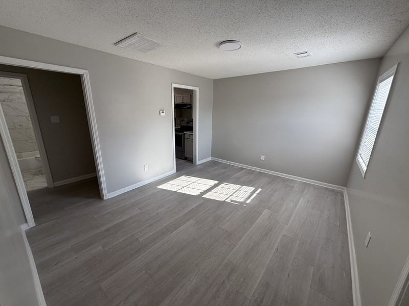 1157 N Belvedere Blvd - Photo 3 of 17