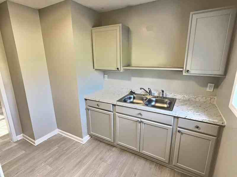 1157 N Belvedere Blvd - Photo 6 of 17